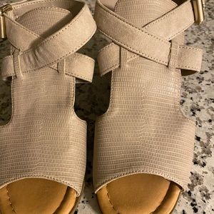 DR.SCHOLL’S SHOES SIZE 7.5